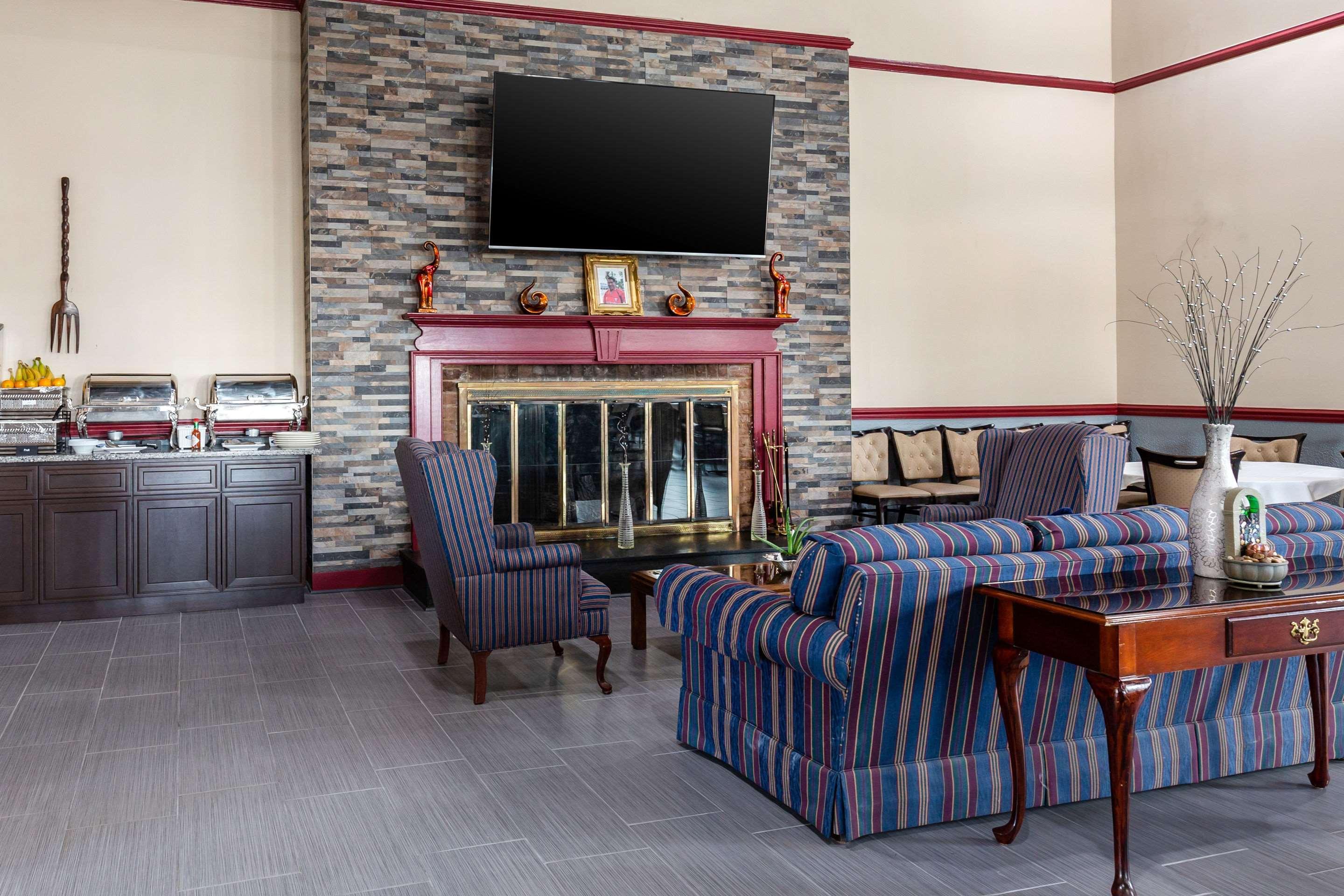 Clarion Inn Falls Church-Arlington Dış mekan fotoğraf