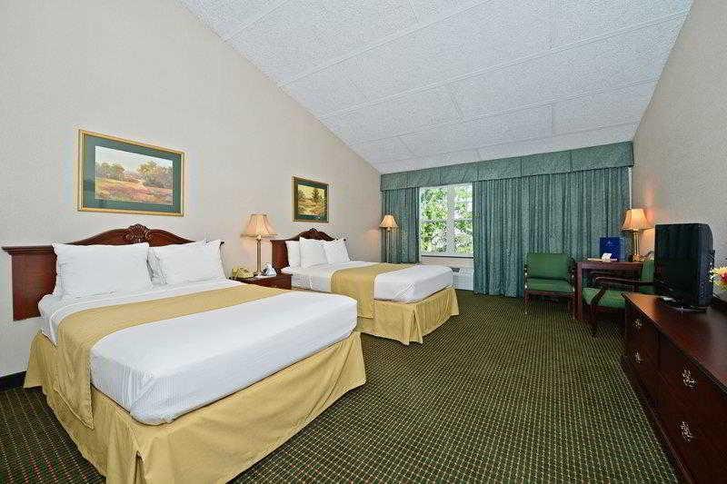Clarion Inn Falls Church-Arlington Dış mekan fotoğraf