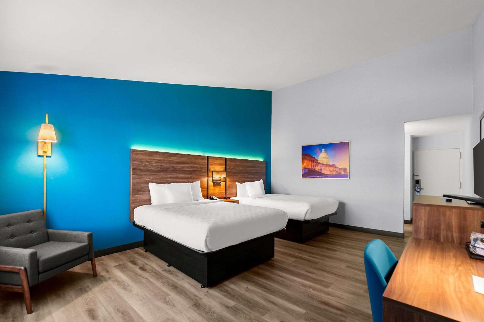 Clarion Inn Falls Church-Arlington Dış mekan fotoğraf