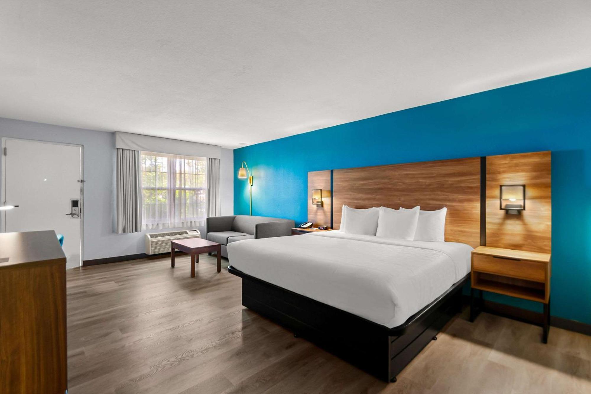 Clarion Inn Falls Church-Arlington Dış mekan fotoğraf