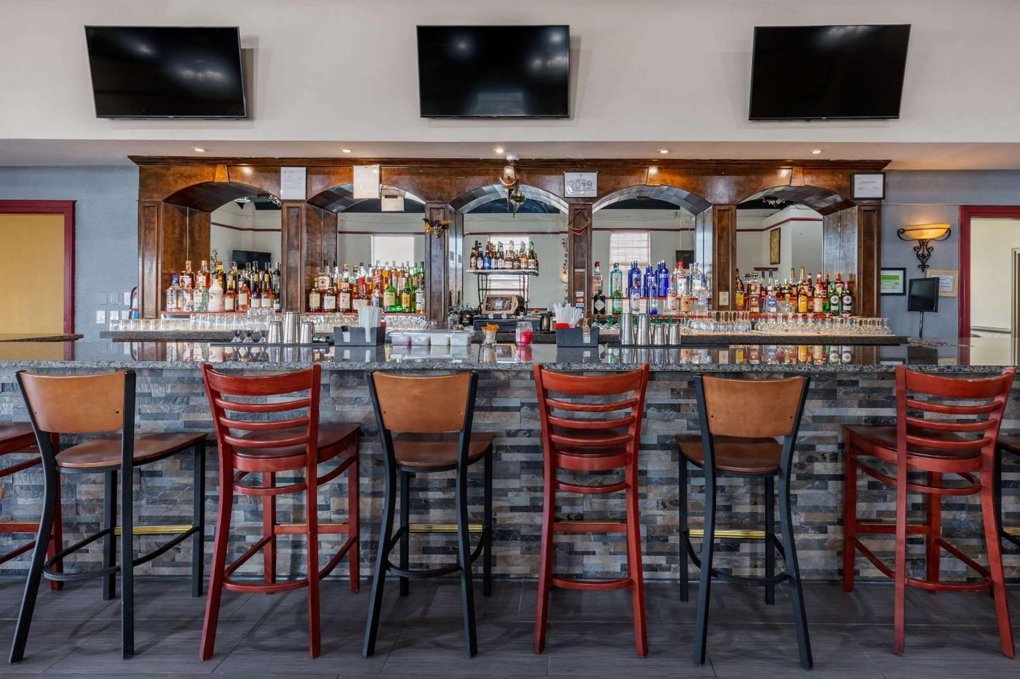 Clarion Inn Falls Church-Arlington Dış mekan fotoğraf