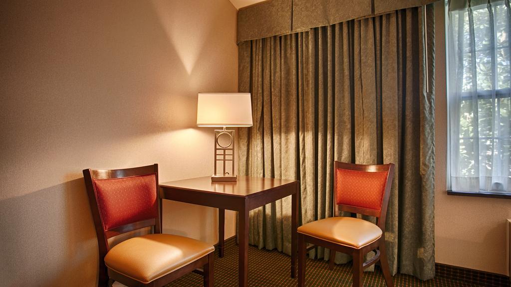 Clarion Inn Falls Church-Arlington Dış mekan fotoğraf