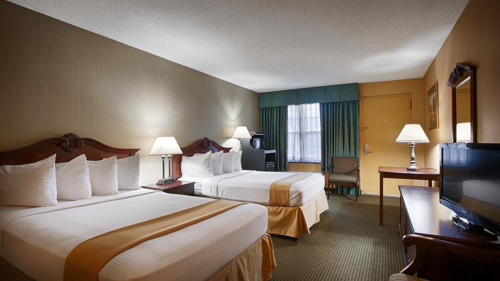 Clarion Inn Falls Church-Arlington Dış mekan fotoğraf
