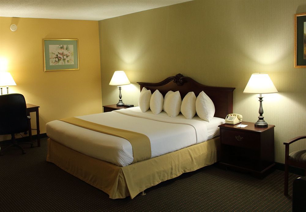 Clarion Inn Falls Church-Arlington Dış mekan fotoğraf