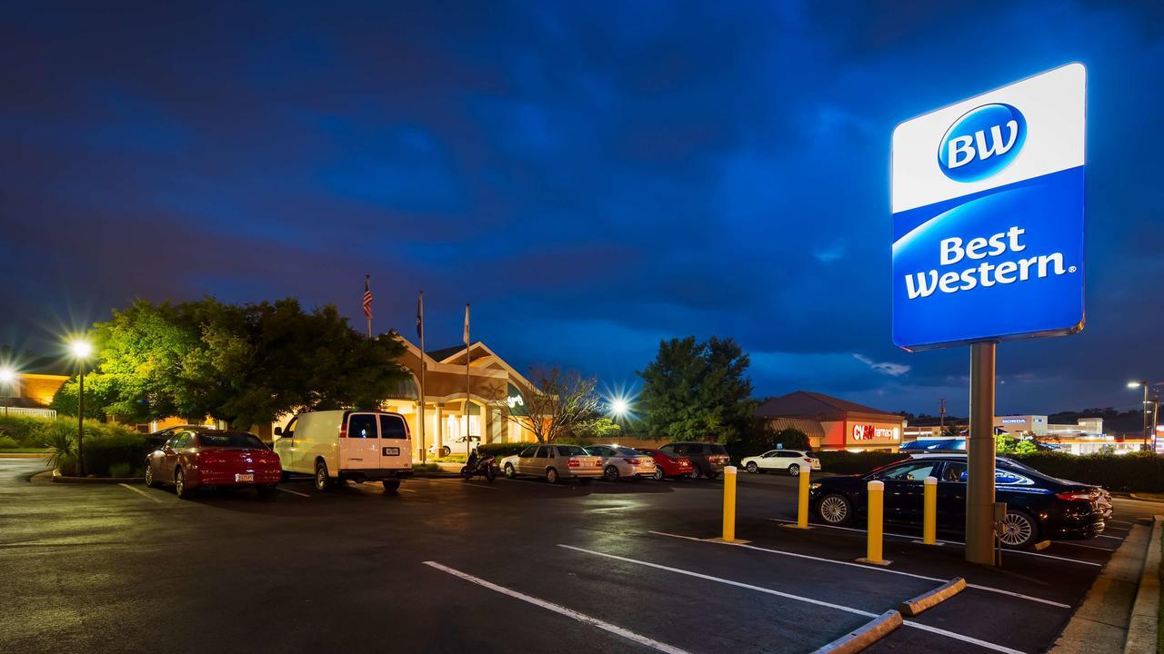 Clarion Inn Falls Church-Arlington Dış mekan fotoğraf