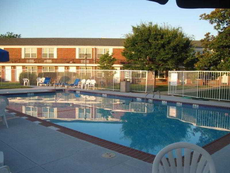 Clarion Inn Falls Church-Arlington Dış mekan fotoğraf